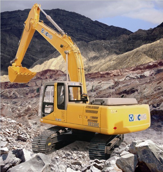 XCMG Excavator XE230C with 23t Operating Weight 
