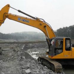 XCMG Excavator XE260C with 26t Operating Weight