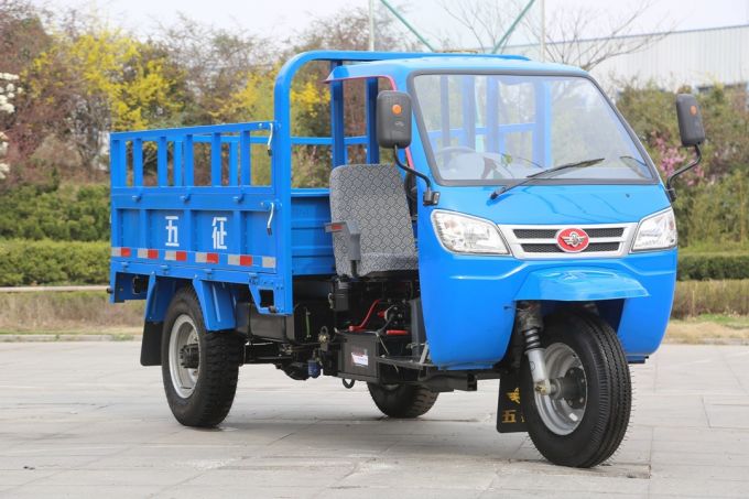 Waw Chinese Diesel Right Hand Drive Tricycle for Sale 