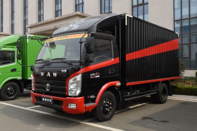 Light Truck with Turbo-Charging & Inter-Cooling Engine 