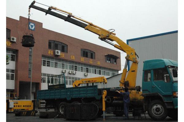 Sinotruk HOWO 20 Ton Truck Mounted Crane 