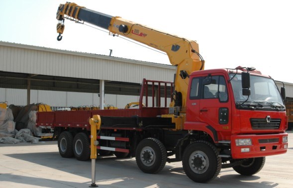 China Biggest Truck Mounted Crane Supplier 