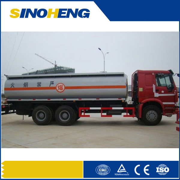 2015 Best Selling 8X4 Type 25cbm Fuel Oil Tanker Truck 