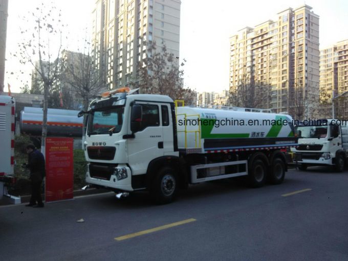 23.5m3 HOWO Water Tank Truck / Sprinkler Truck Images 1