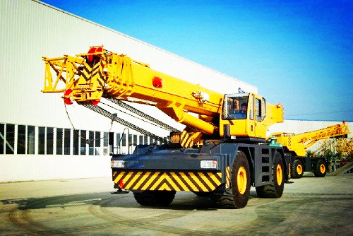 70t Rough Terrain Crane Qry70 Images 1