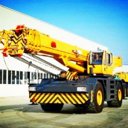 70t Rough Terrain Crane Qry70