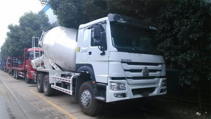 HOWO 6*4 Cement Mixer Truck Concrete Mixer Truck Images 1