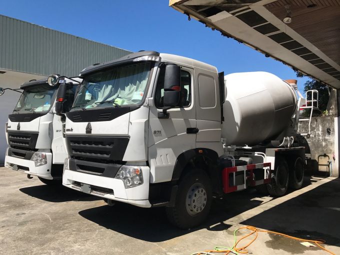 Sinotruk A7 EU-2 371PS 10cbm Mixer Truck Images 1