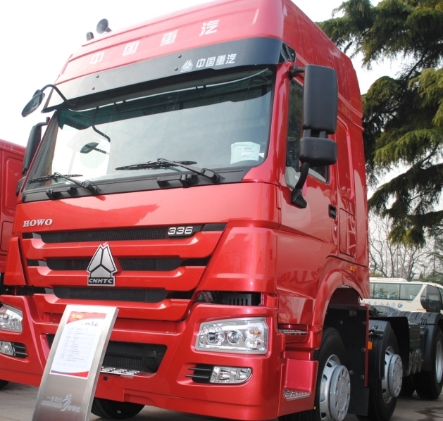 HOWO A7 6*2 Tractor Images 1