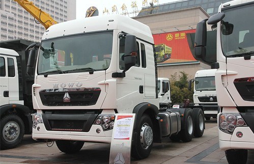 Sinotruk HOWO Brand T5g 6X4 Tracor Truck Head Images 1