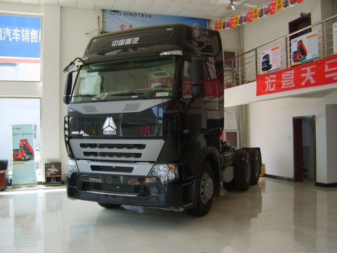 HOWO A7 6X4 Prime Mover (ZZ4187N3517N1B) 