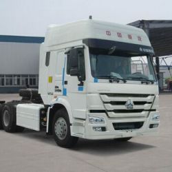 Sinotruck 6X4 380HP CNG Tractor Head/ Prime Mover