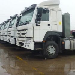 Sinotruk HOWO 6X4 Tractor Truck with 371HP (ZZ4257S3241W)