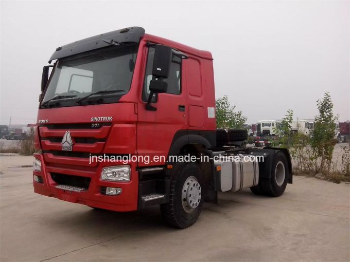 HOWO 4X2 Tractor Truck Double Axles Trailer Head Images 1