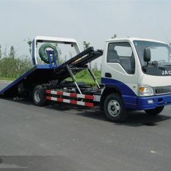 3-4 Ton Flatbed Tow Truck Wrecker with Good Price