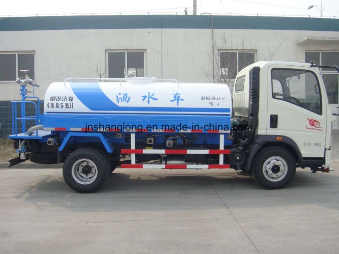 HOWO 4X2 6m3 Mini Water Tanker Truck (ZZ1047D3414D1R45) 