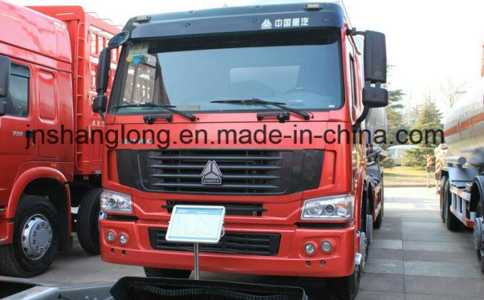 Sinotruk HOWO 8X4 30m3 Oil Tanker Fuel Tank Truck Images 1