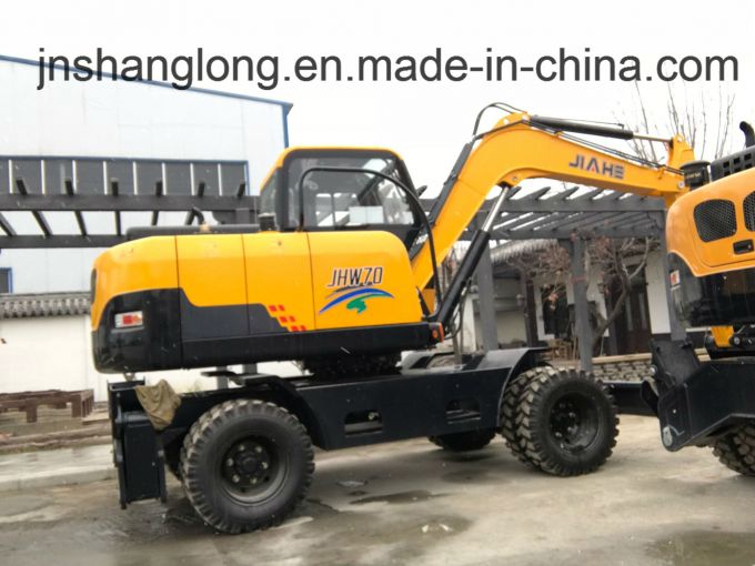 China 8 Tons Wheel Excavator Hot Sale Images 1