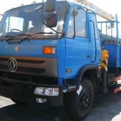 LHD/Rhd Truck with Small Lift Carry Cranes (XZJ5110JSQD)