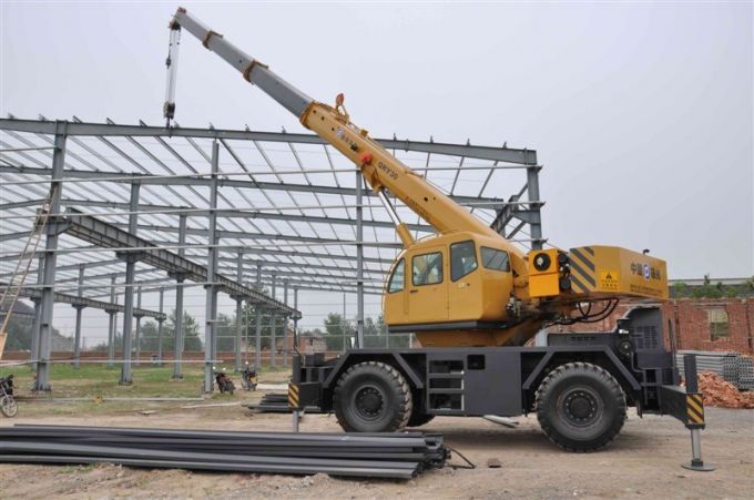 Hydraulic Crane 70 Ton Rough Terrain Crane 