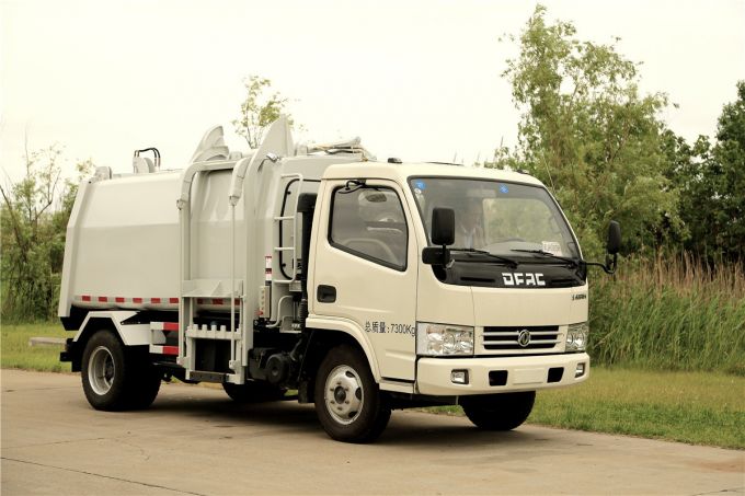 3t Side Loading Garbage Truck with Isuzu Chassis 