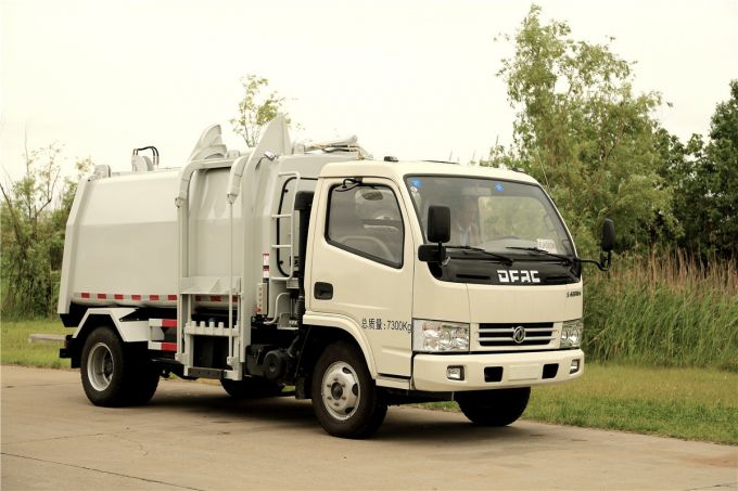 3t Side Loading Garbage Truck with Isuzu Chassis Images 1