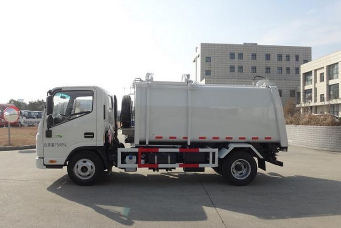 3t Compression Side Loading Rubbish Truck Images 1
