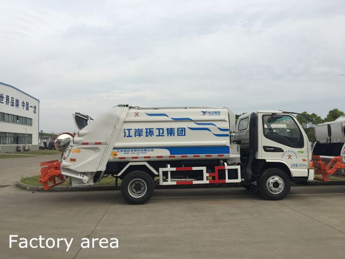 8t Refuse Collection Rubbish Compactor Truck Images 1
