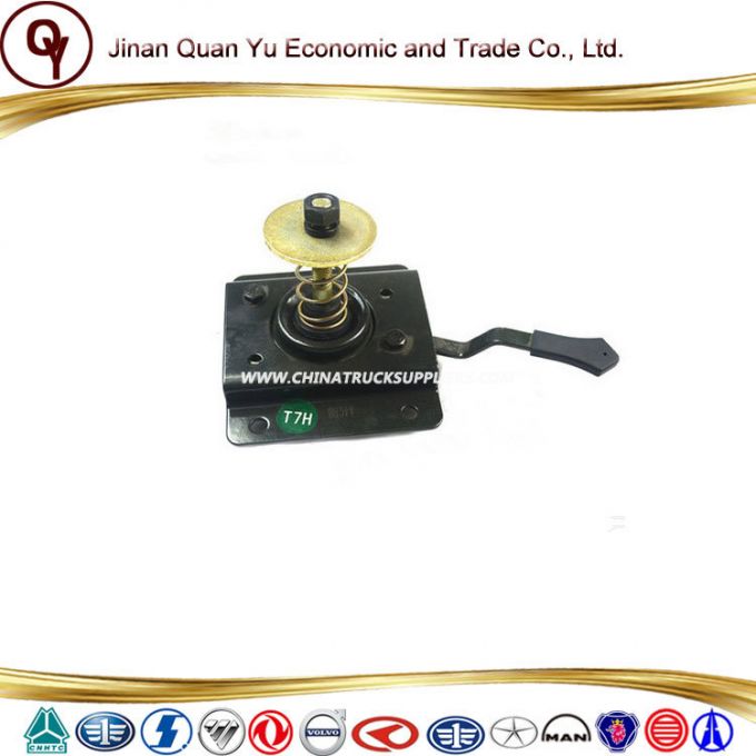 Truck Parts Sinotruck HOWO Cabin Mask Lock Assembly Wg1664112027 Images 1