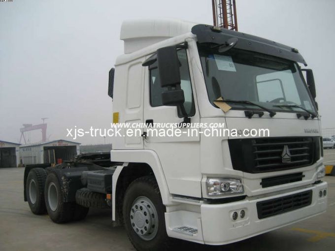 Sinotruk Heavy Duty Truck (ZZ4257M3231W) 