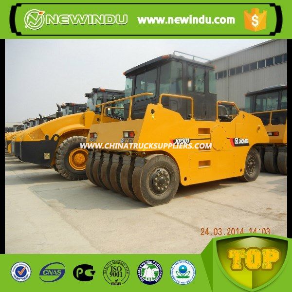 Large Pneumatic Tyre Roller Compator XP302 Road Machine Images 1