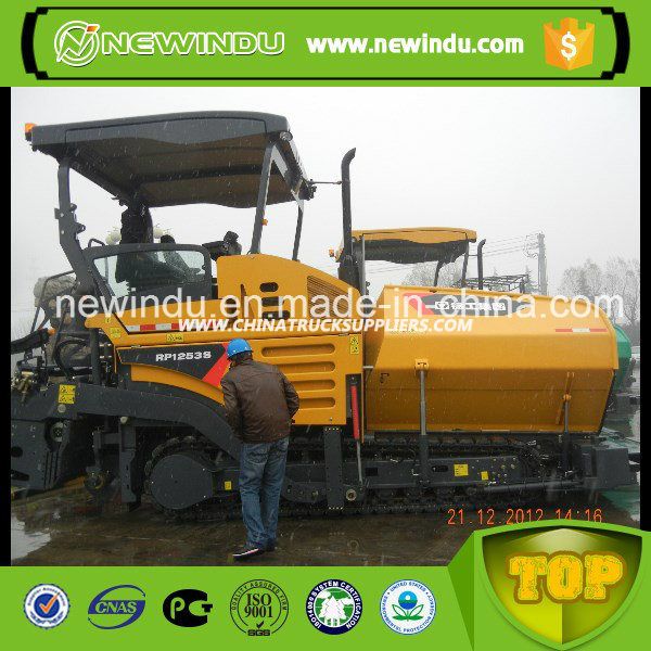 Medium Road Asphalt Paver Machine RP756 in China 