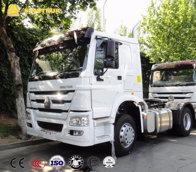 Sinotruk HOWO 4*2 290pH Heavy Duty Tractor 