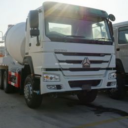 8cbm Dongfeng Euro 3 6X4 Concrete Mixer Truck