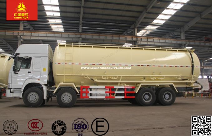 40m3 Sinotruk HOWO 8X4 Powder Material Transport Truck Images 1