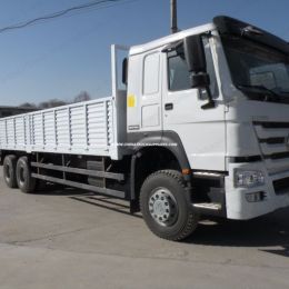 China Popualr HOWO 25 Ton Cargo Truck with Turbo Charger