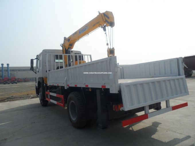 Used Sinotruck HOWO4X2 Mobile Operated 2t Small Truck Mounted Crane for Sale 