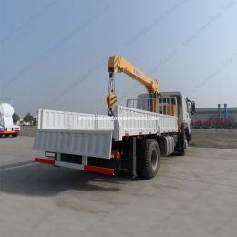 Sinotruk HOWO Cargo Truck with Telescopic Book 8 Ton Crane