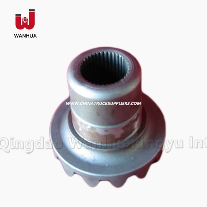 Sinotruk HOWO Truck Part Interaxial Differential Half Shaft Gear Images 1