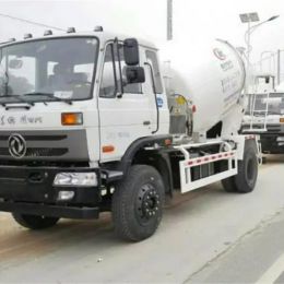 Dongfeng 6 cubic 6m3 4X2 meters concrete mixer truck