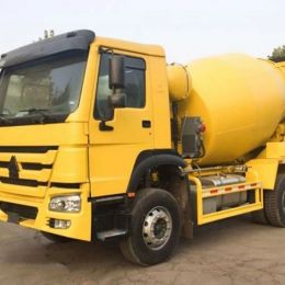 HOWO 4X2 LHD 266HP 6cbm Concrete Mixer Truck